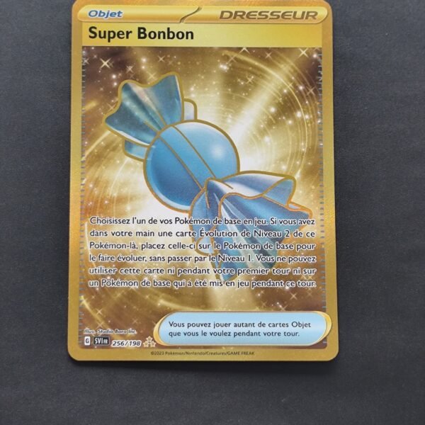 Super Bonbon 256/198 Ecarlate et Violet