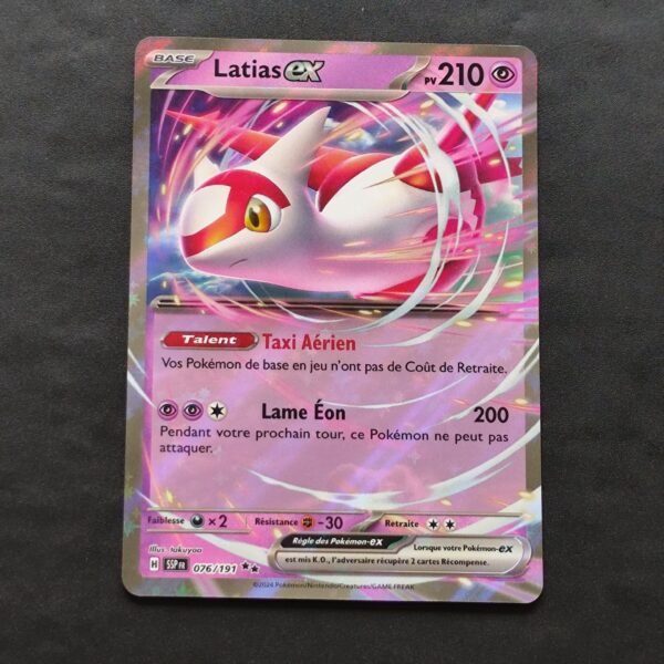 Latias 076/191 Etincelles Déferlantes